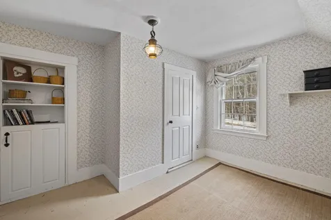 280 Coxboro Road Holderness NH 03245