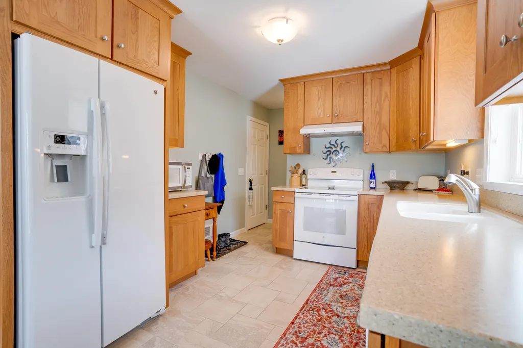 250 Fox Run Colchester VT 05446
