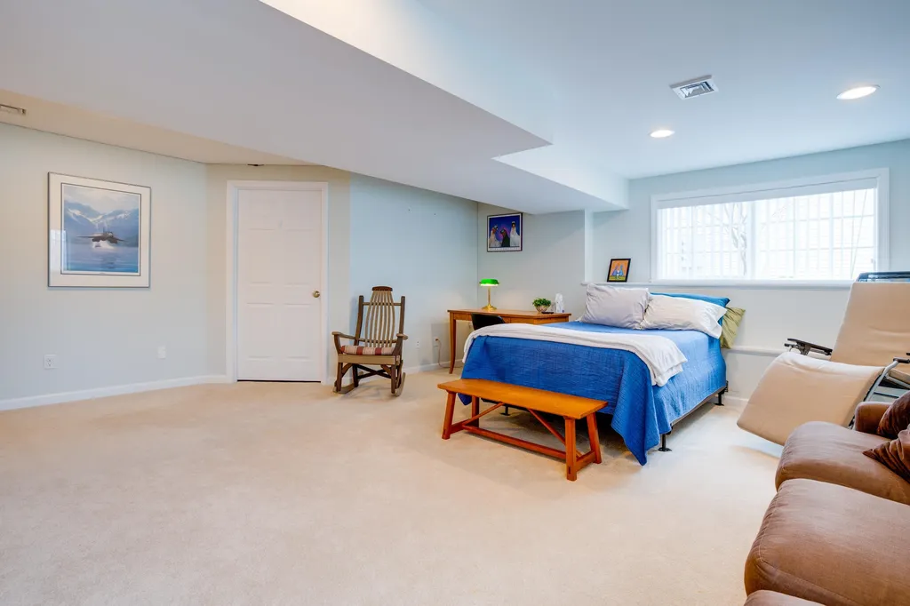 250 Fox Run Colchester VT 05446