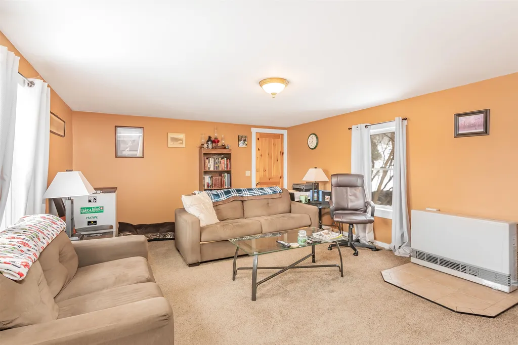 24 Ferry Street Hyde Park VT 05655