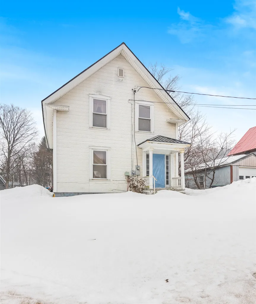 24 Ferry Street Hyde Park VT 05655