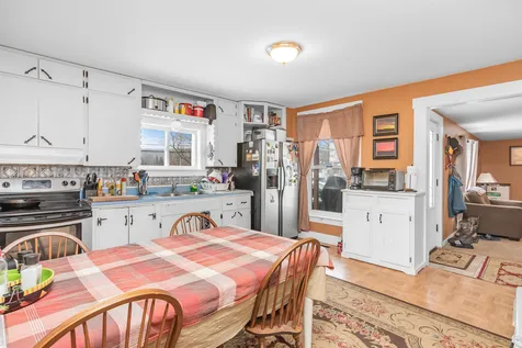 24 Ferry Street Hyde Park VT 05655