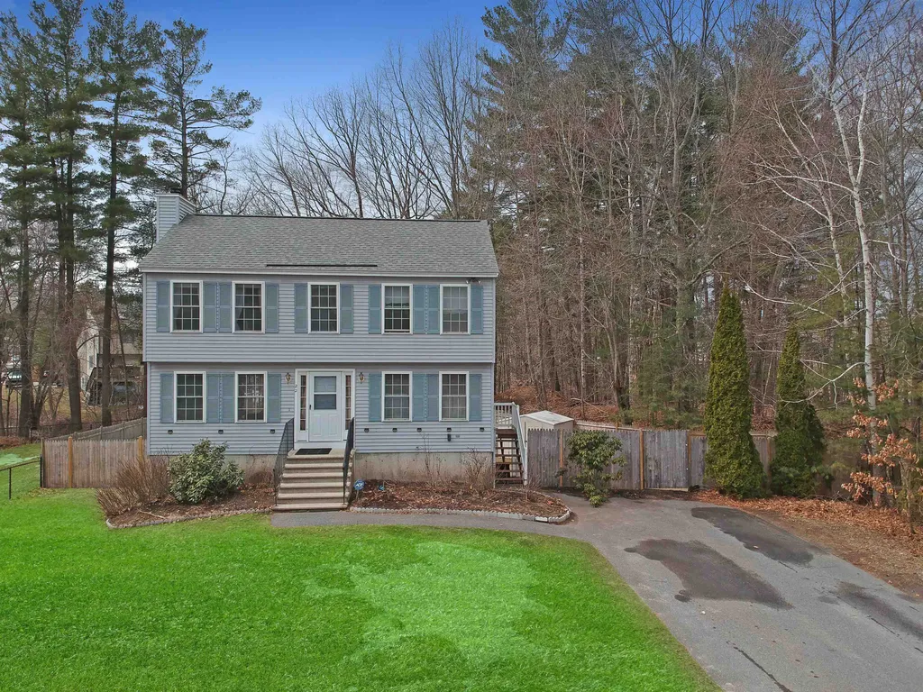 22 Magnolia Lane Derry NH 03038