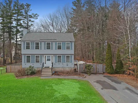 22 Magnolia Lane Derry NH 03038