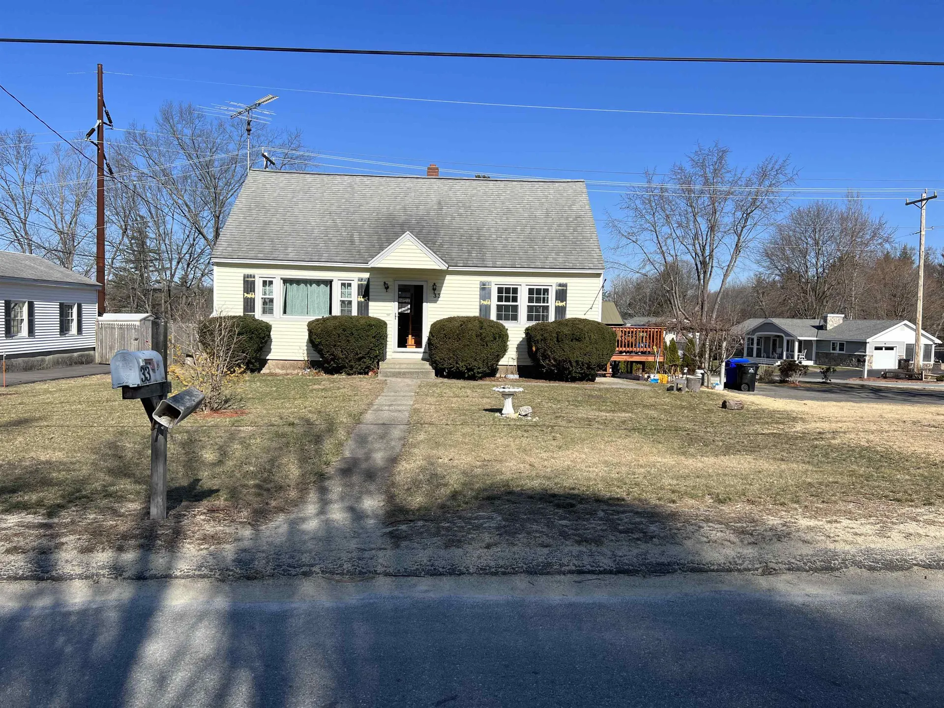33 Winnhaven Drive Hudson NH 03051