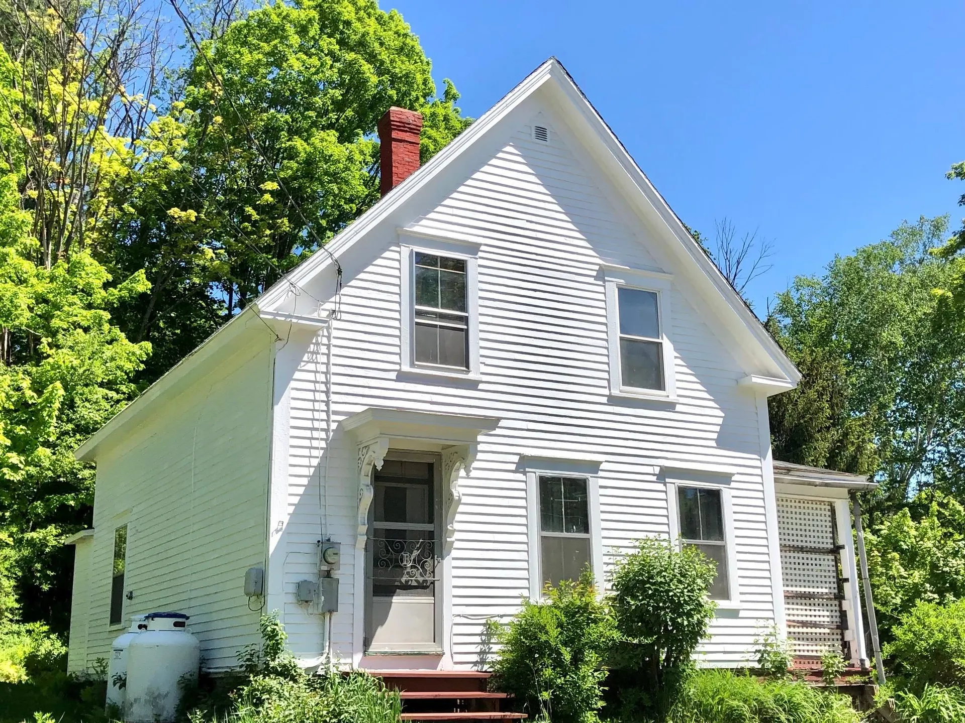 26 Pleasant Street Plymouth NH 03264