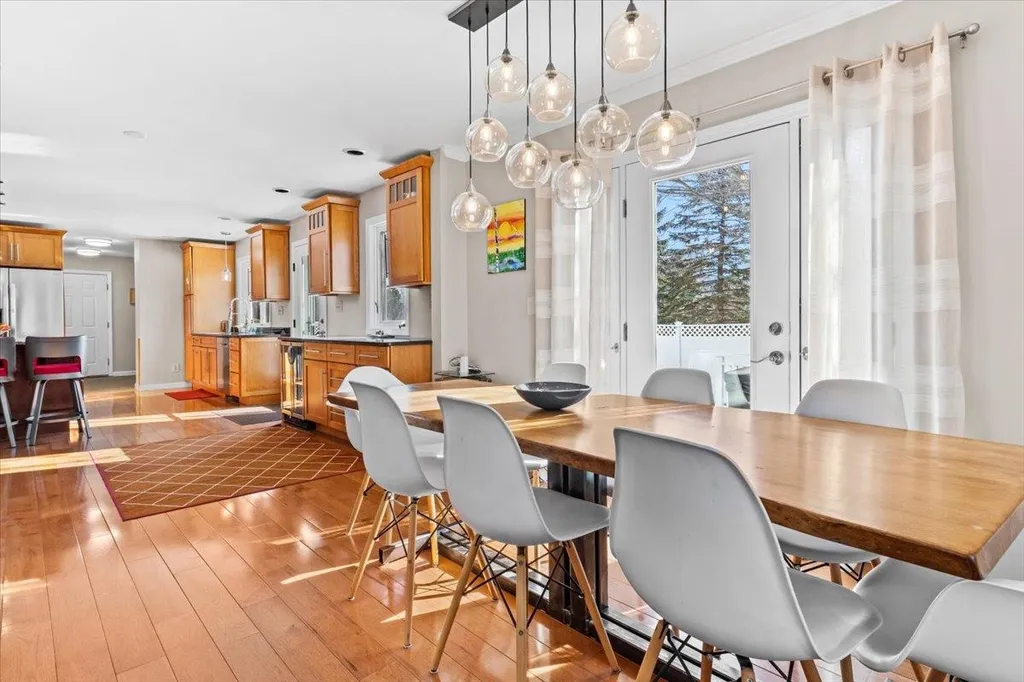 51 Moss Glen Lane South Burlington VT 05403