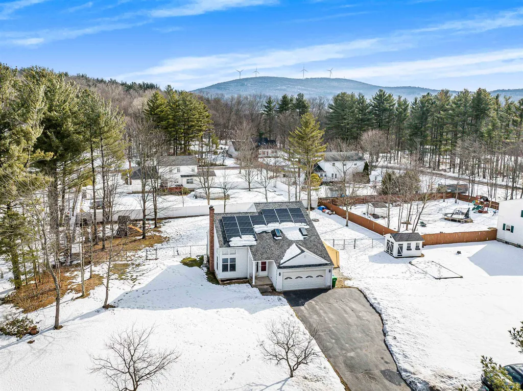 32 Elmer Place Milton VT 05468