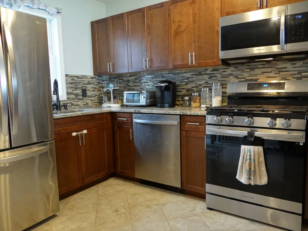 5 Turner Place Enfield NH 03748