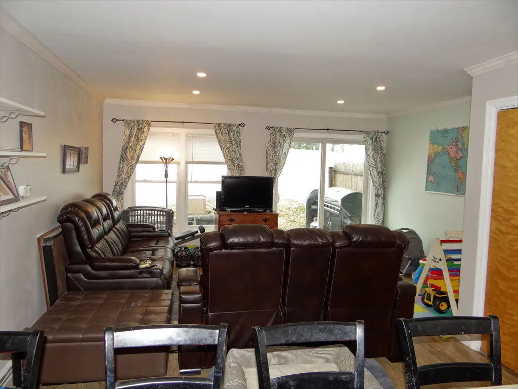 5 Turner Place Enfield NH 03748