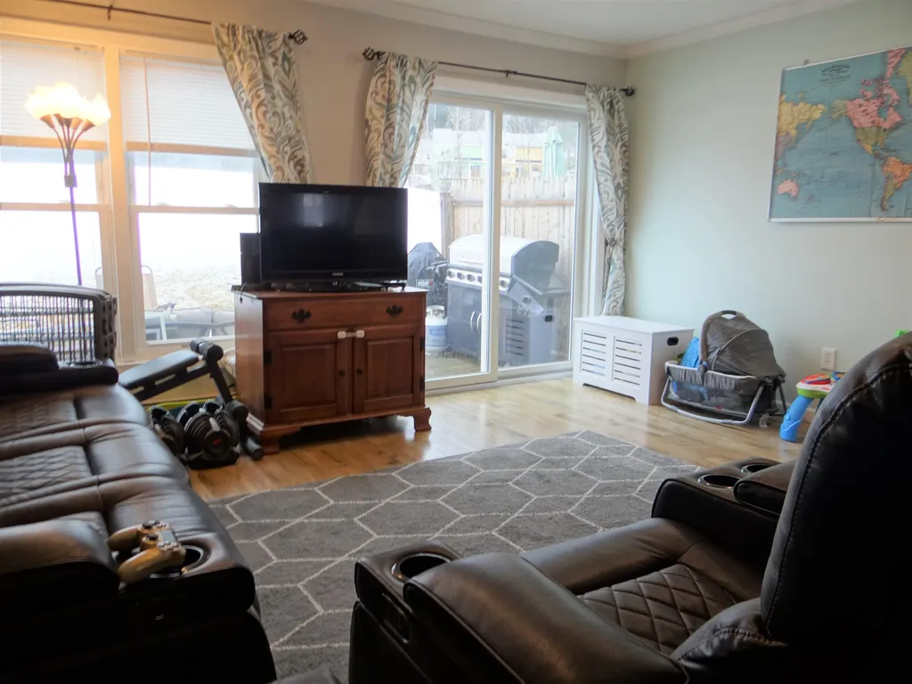 5 Turner Place Enfield NH 03748