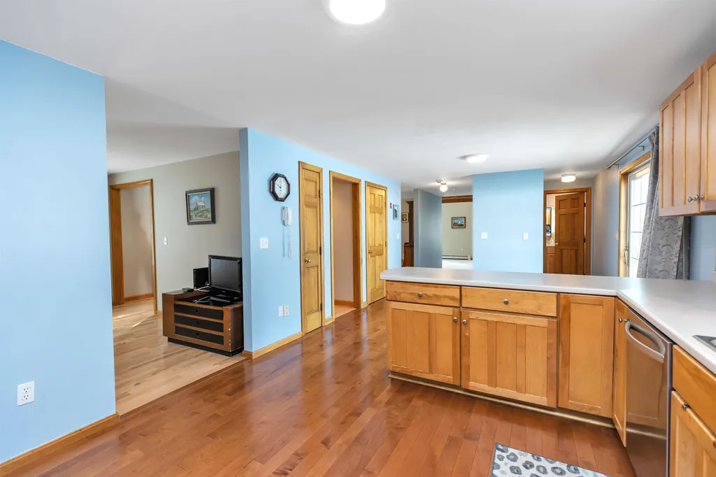 26 Fieldstone Drive Hooksett NH 03106