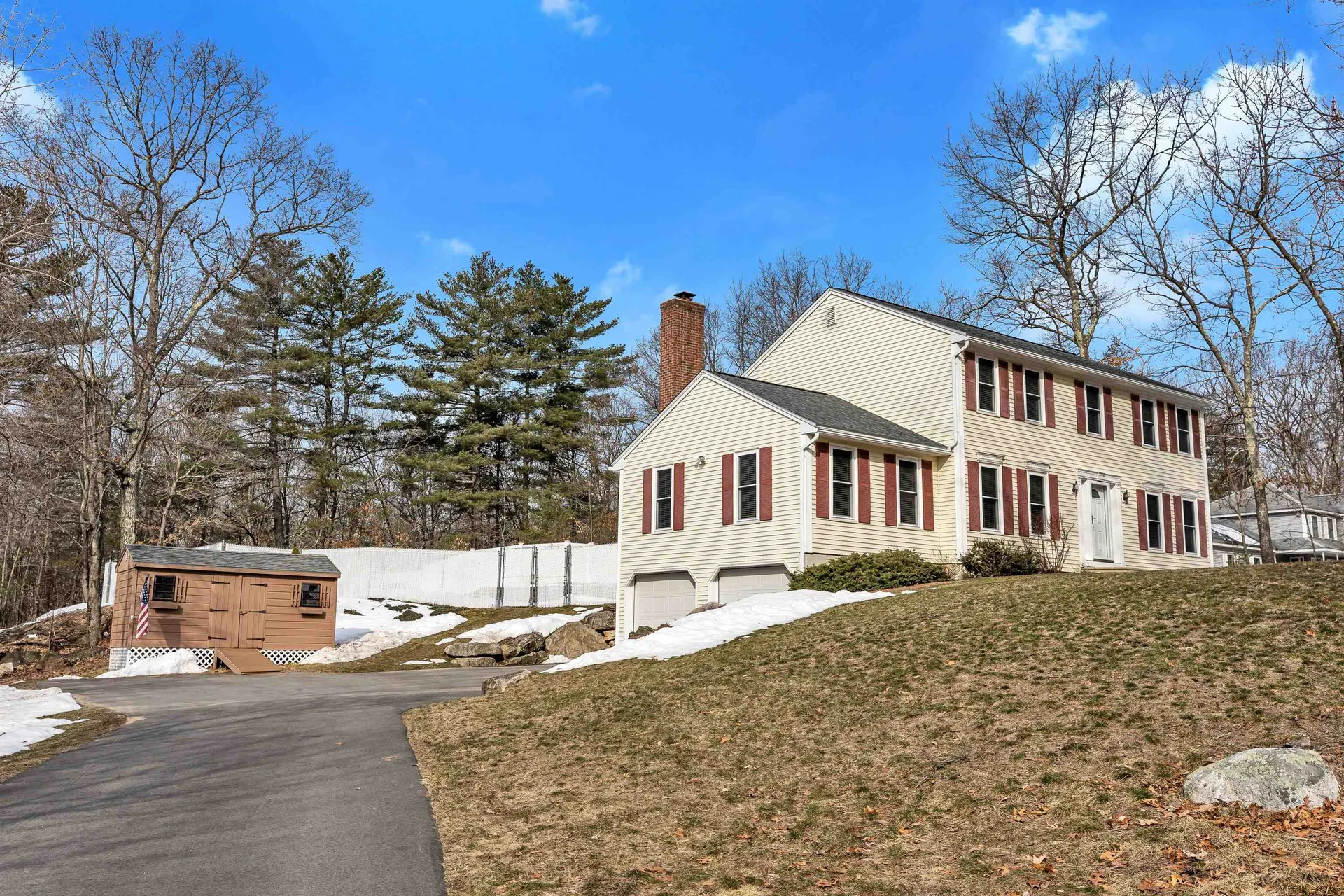 26 Fieldstone Drive Hooksett NH 03106