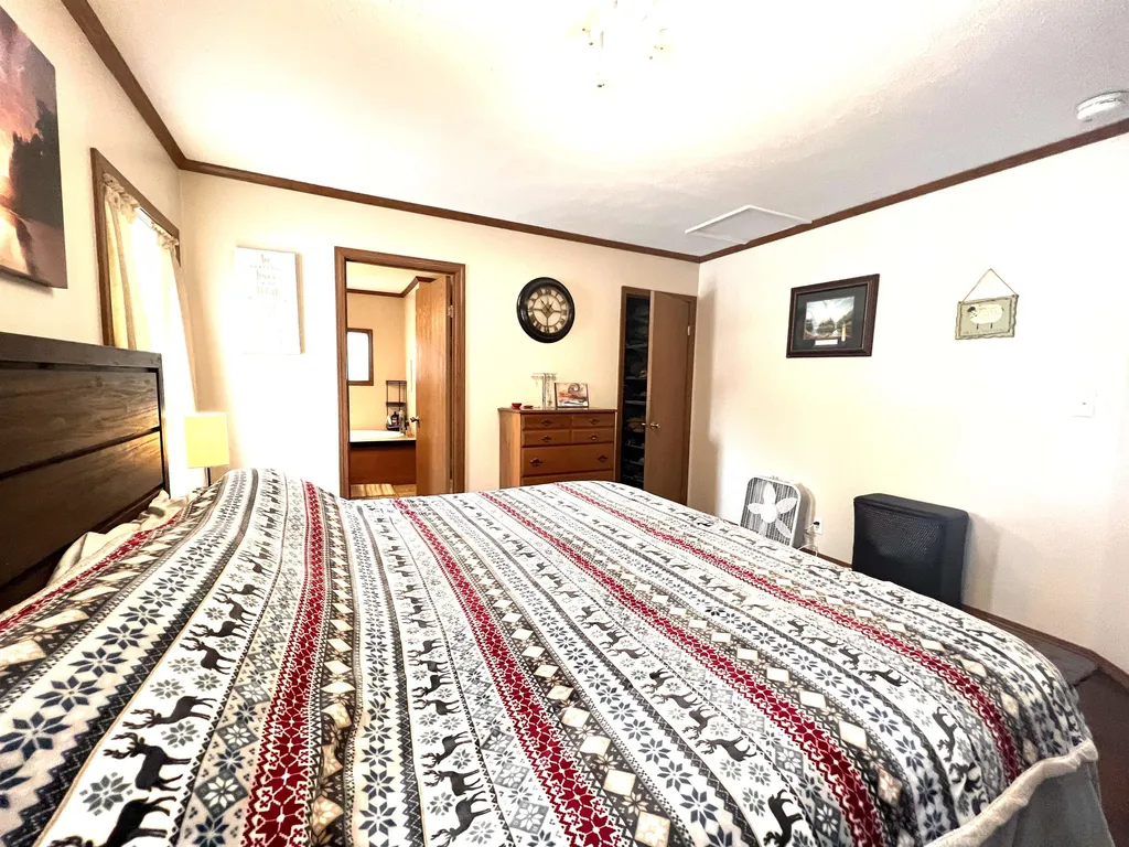 74 Linden Drive Hartford VT 05001