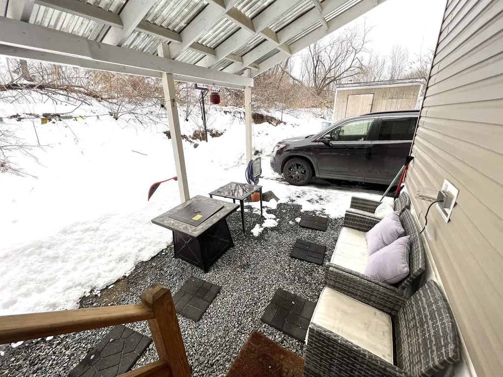 74 Linden Drive Hartford VT 05001