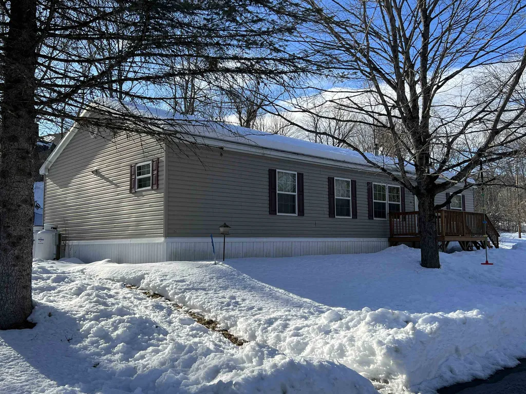 74 Linden Drive Hartford VT 05001