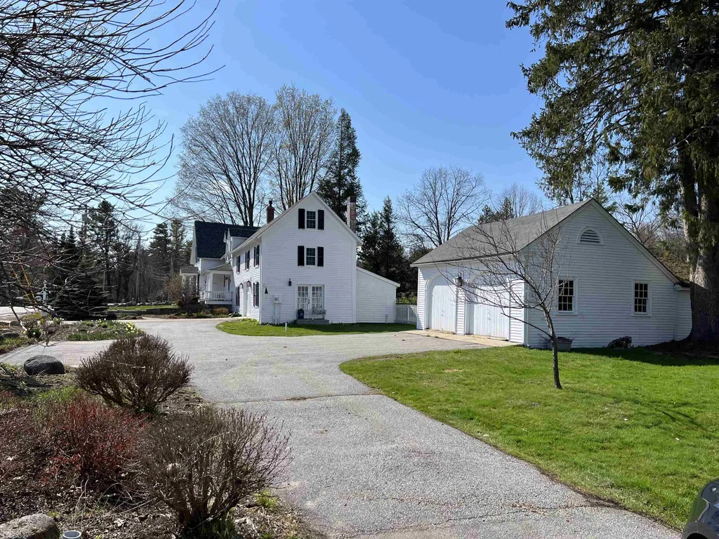 487 Governor Wentworth Highway Tuftonboro NH 03816