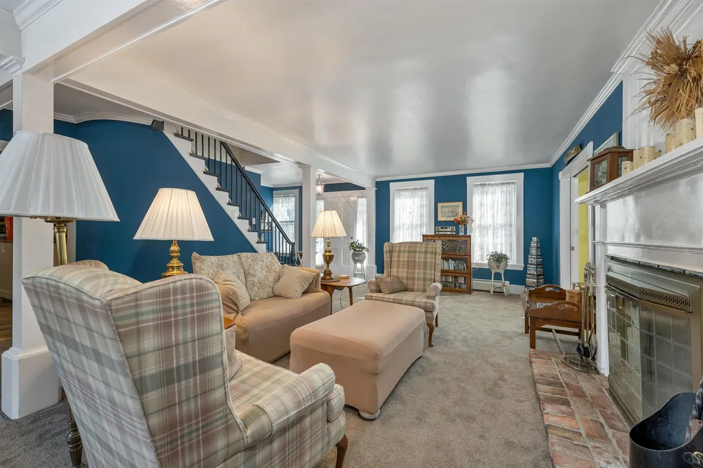 487 Governor Wentworth Highway Tuftonboro NH 03816