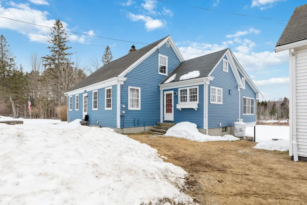 74 Route 123 South Stoddard NH 03464
