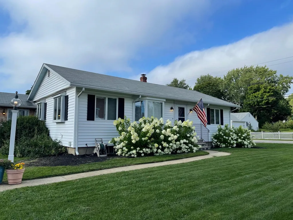 51 Rockingham Avenue Portsmouth NH 03801