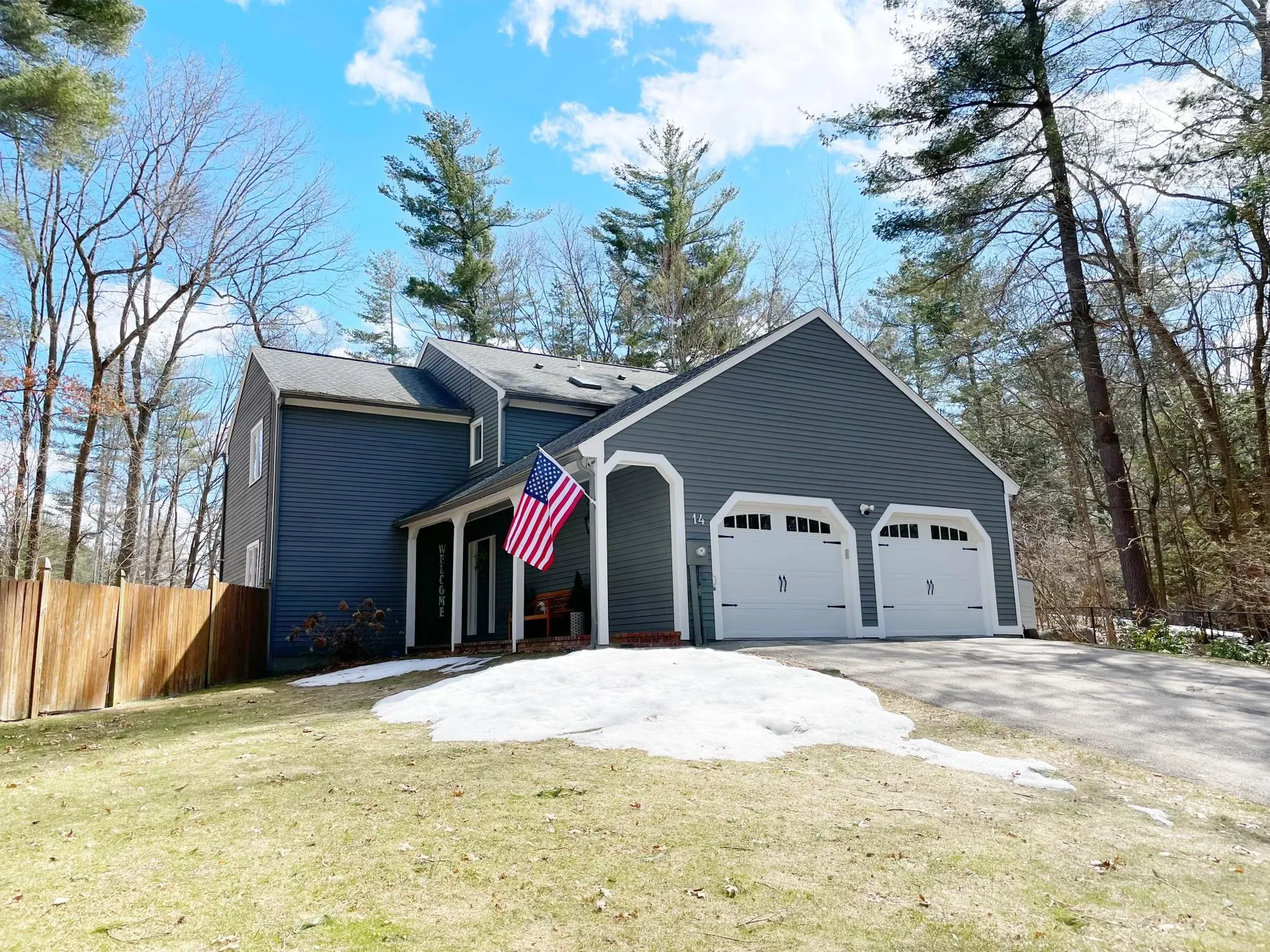 14 Standish Way Amherst NH 03031