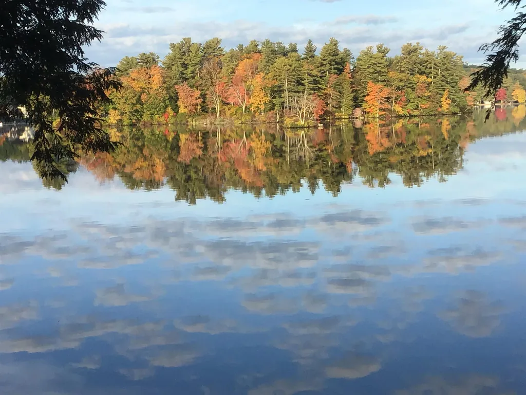 1 Rocky Point Lane Atkinson NH 03811