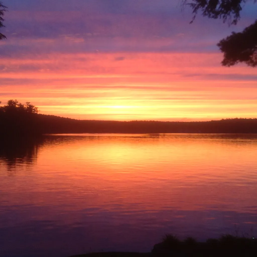 1 Rocky Point Lane Atkinson NH 03811