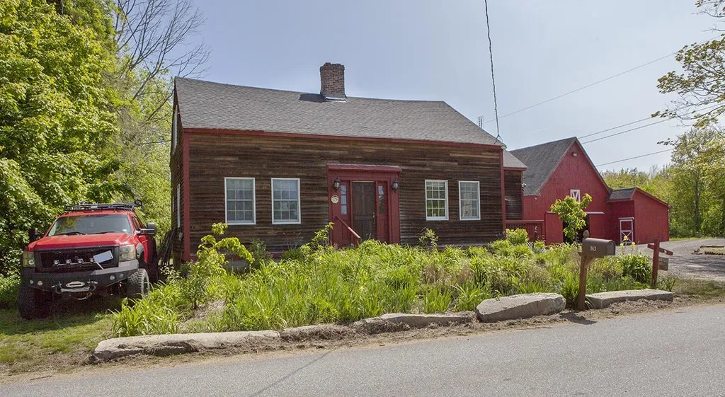 163 South Road Deerfield NH 03037
