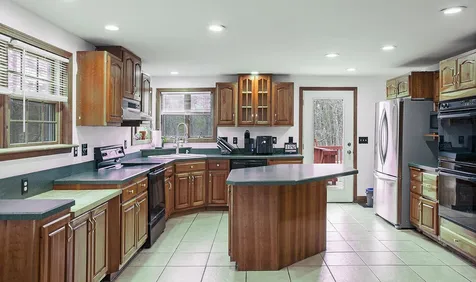 163 South Road Deerfield NH 03037