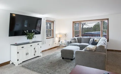 163 South Road Deerfield NH 03037