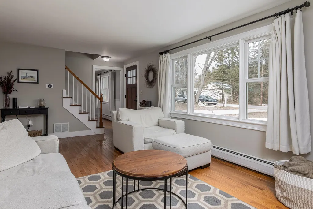 2 Edgewood Drive Bow NH 03304