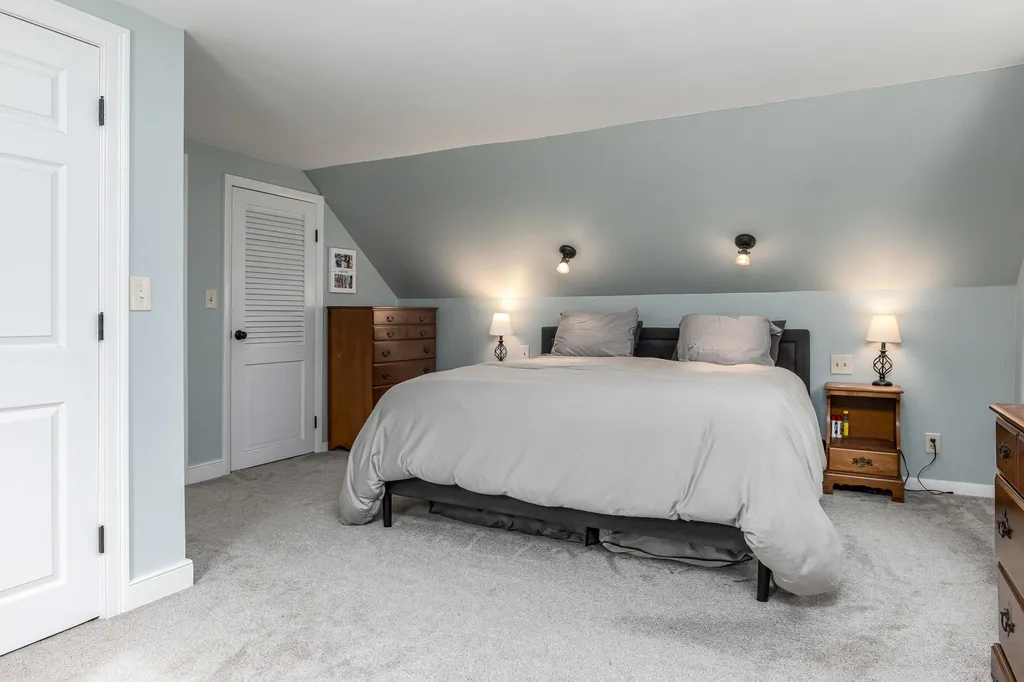 2 Edgewood Drive Bow NH 03304
