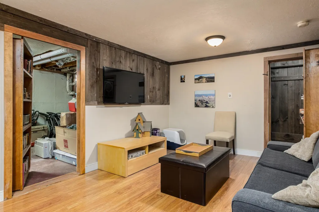 2 Edgewood Drive Bow NH 03304