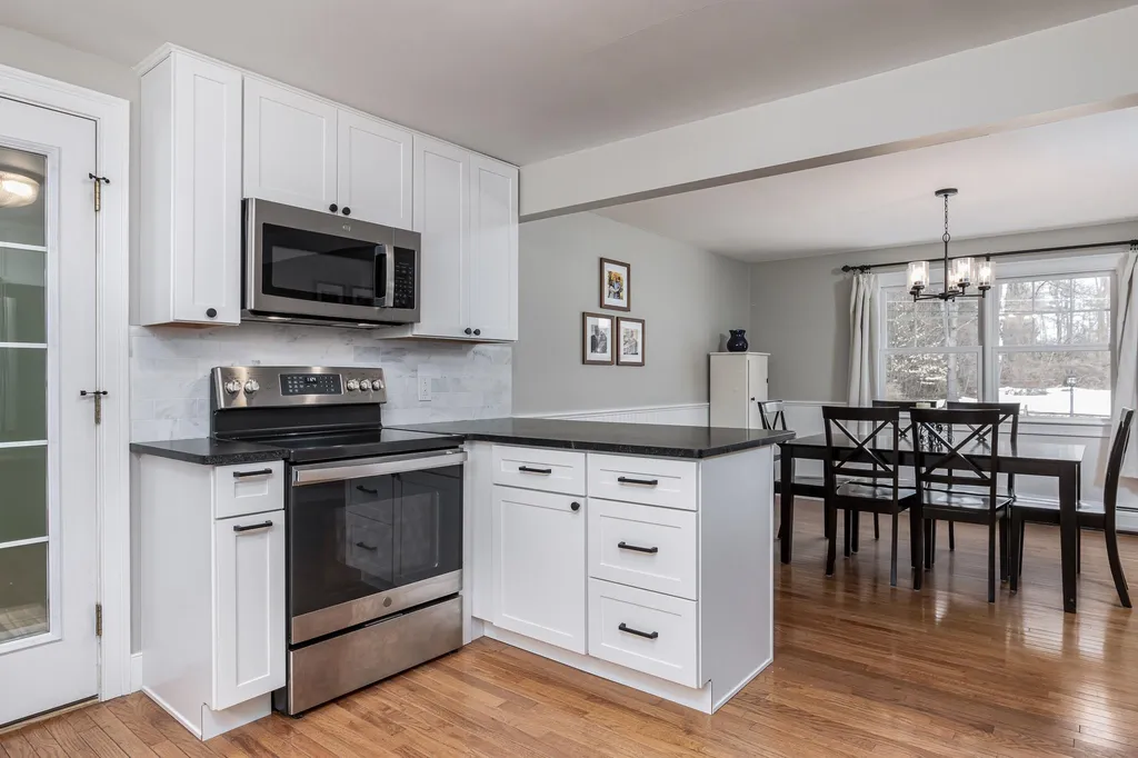 2 Edgewood Drive Bow NH 03304