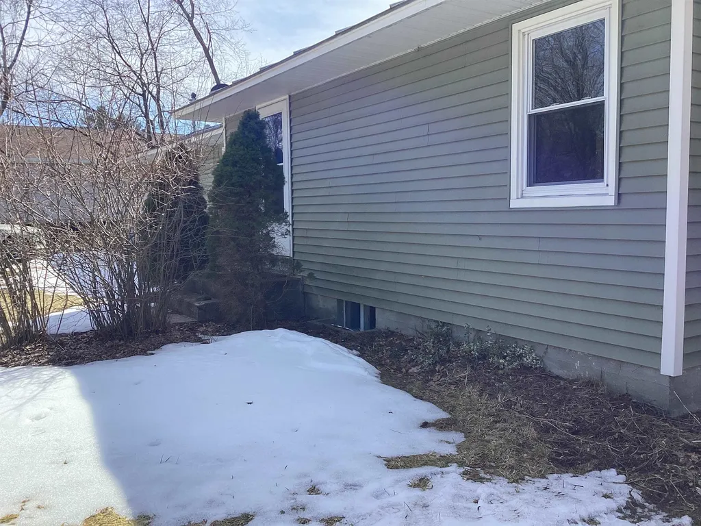 20 Wright Street Keene NH 03431