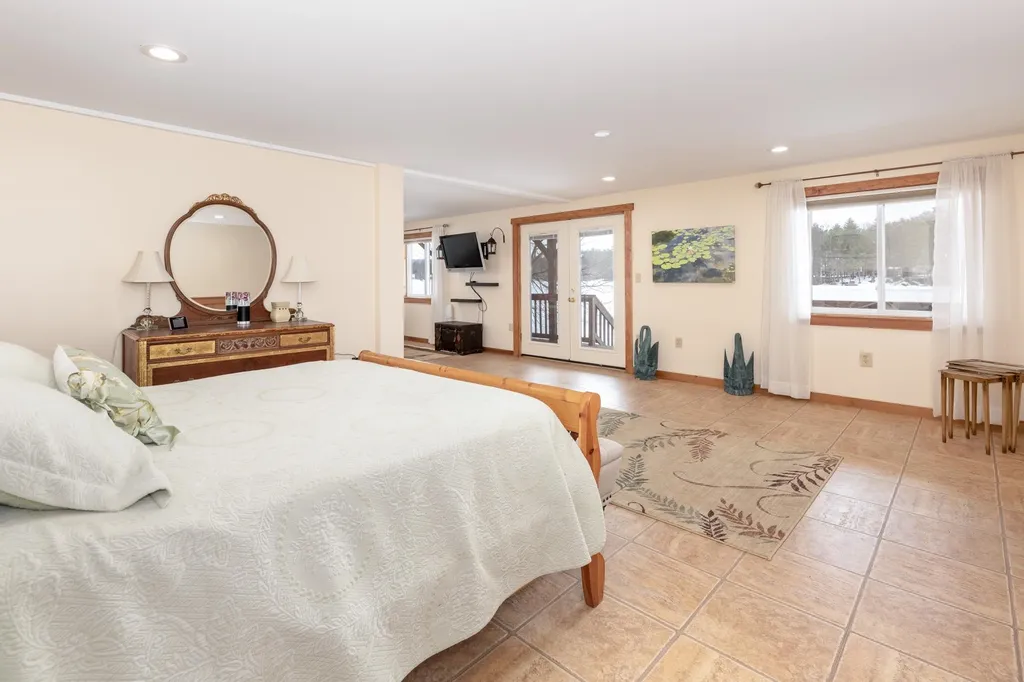 45 Coons Point Road Belmont NH 03220