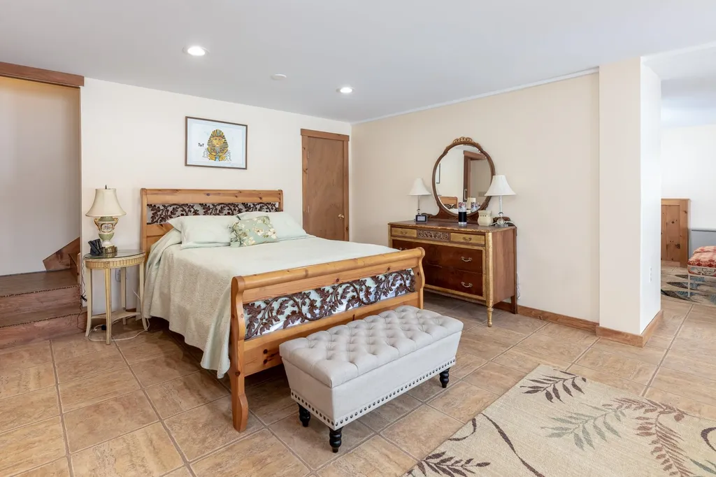45 Coons Point Road Belmont NH 03220