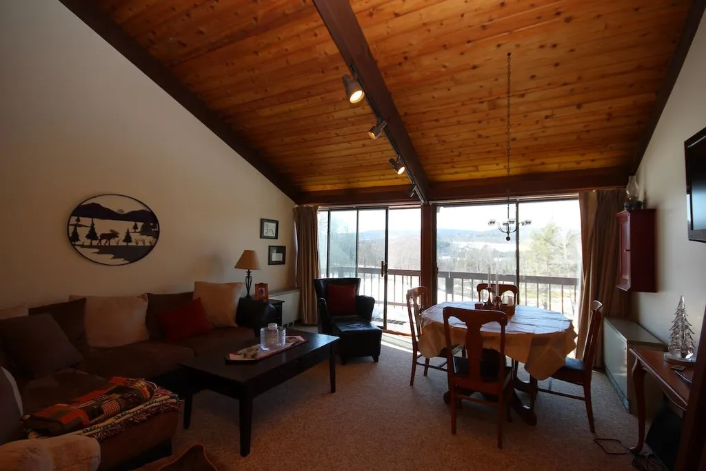 104 Deer Run West Windsor VT 05037