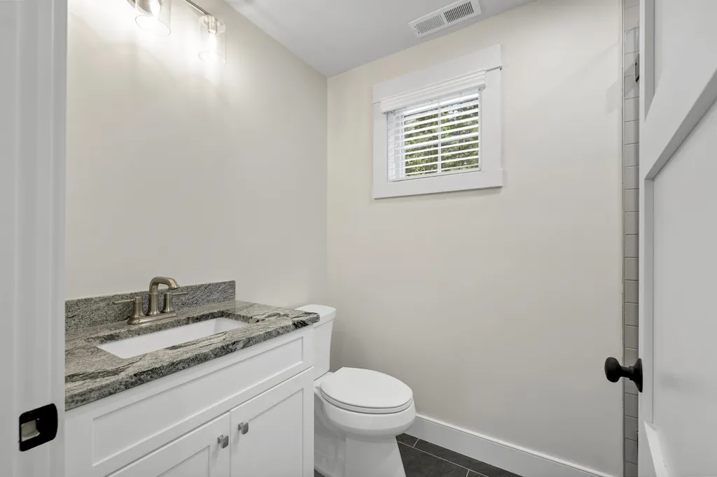 109 Weirs Boulevard Laconia NH 03246