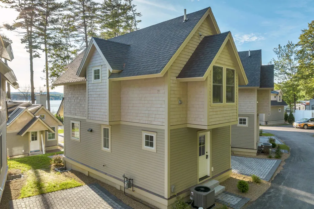 109 Weirs Boulevard Laconia NH 03246