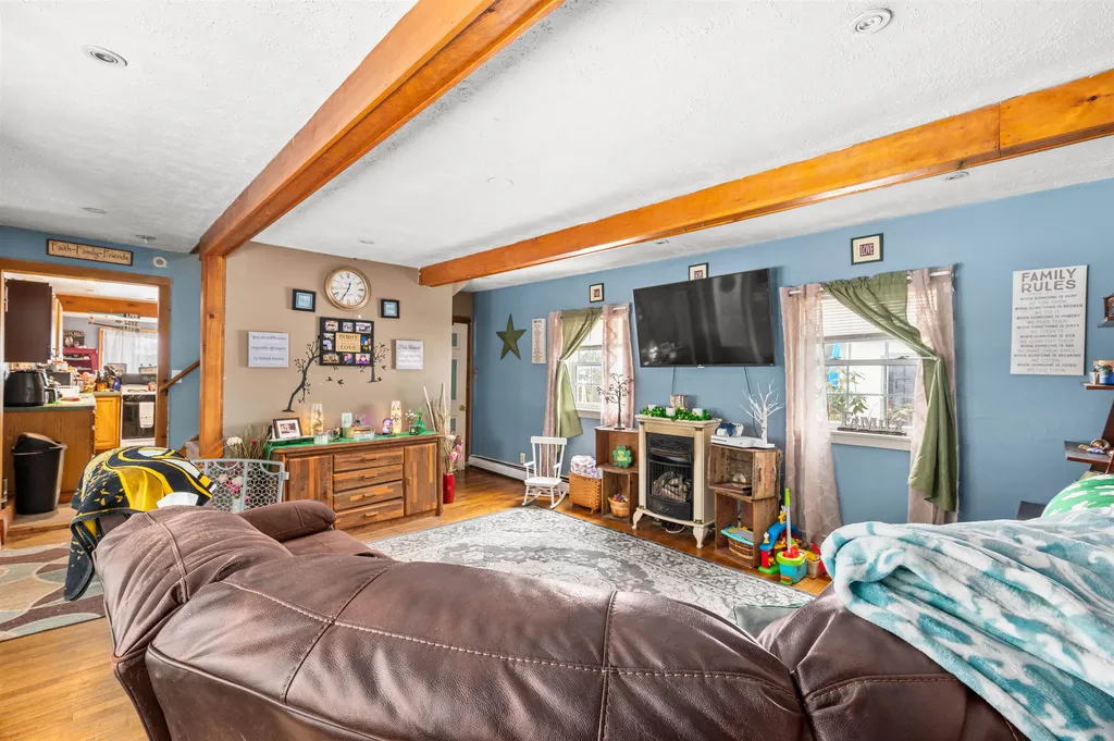 6 Hill Road Tilton NH 03276