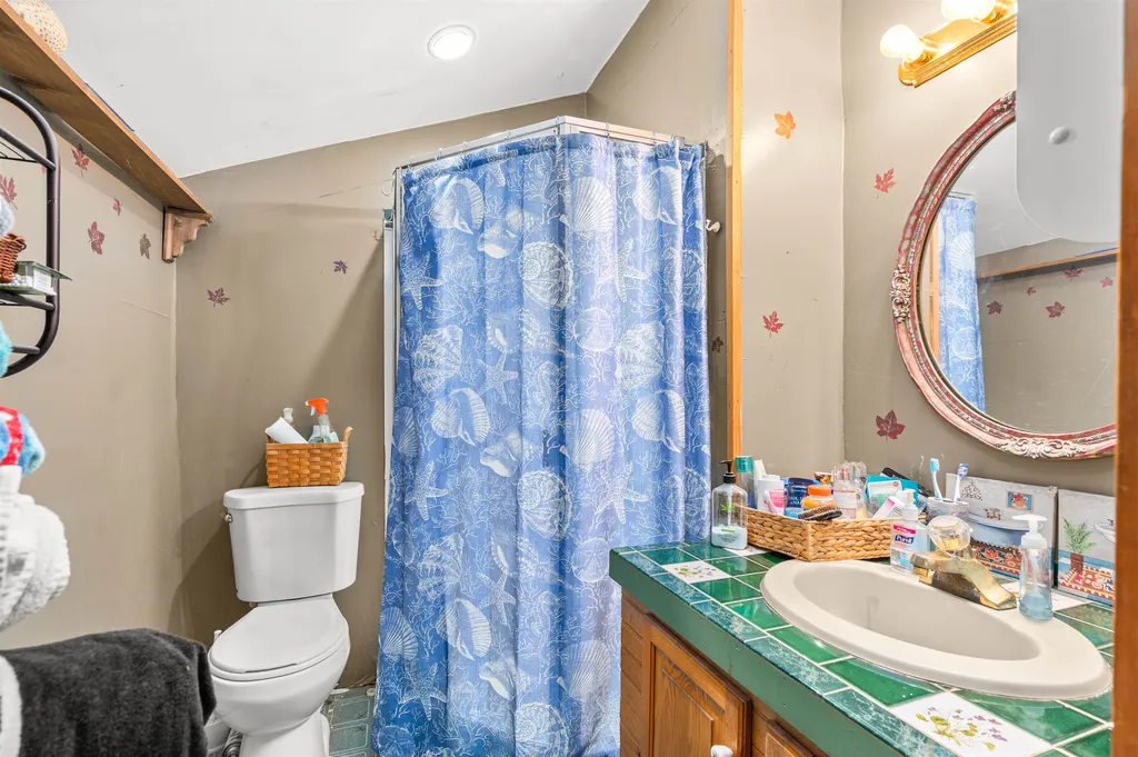 6 Hill Road Tilton NH 03276