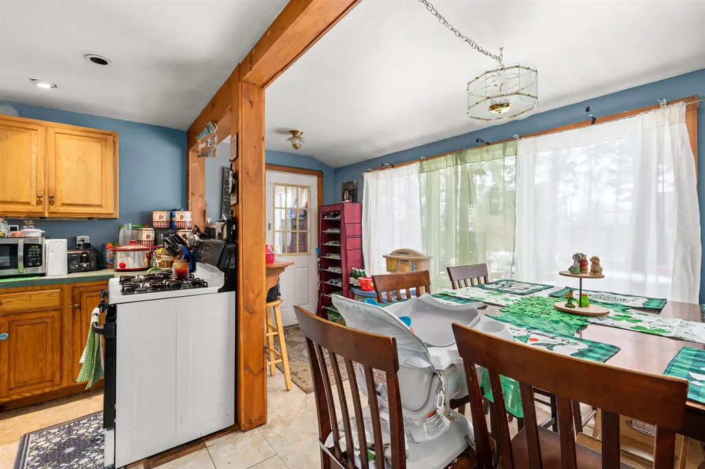 6 Hill Road Tilton NH 03276