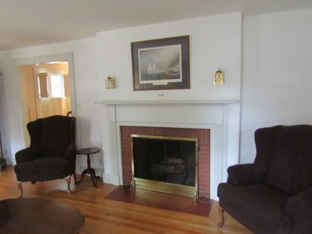 864 Woodbury Avenue Portsmouth NH 03801