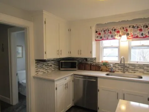 864 Woodbury Avenue Portsmouth NH 03801