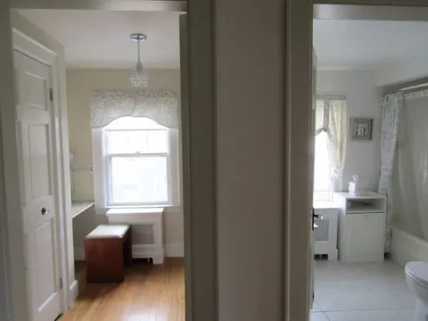 864 Woodbury Avenue Portsmouth NH 03801