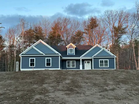 97 Signature Drive Barrington NH 03825