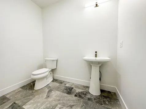 97 Signature Drive Barrington NH 03825