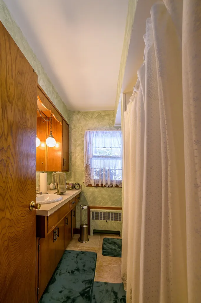 2143 Riverside Drive Berlin NH 03570