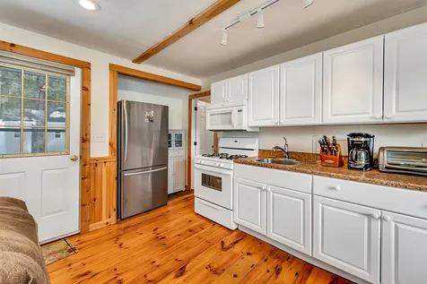 59 S Roberts Cove Road Wakefield NH 03872